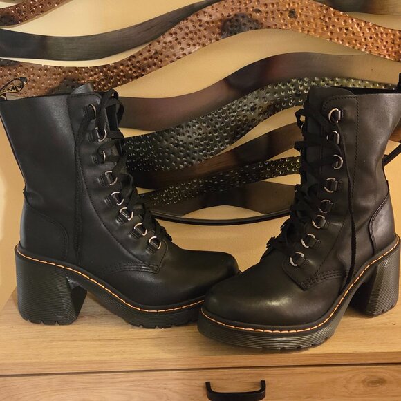 🖤 Dr. Martens “Chesney” Boots – Size 11 - Picture 1 of 2